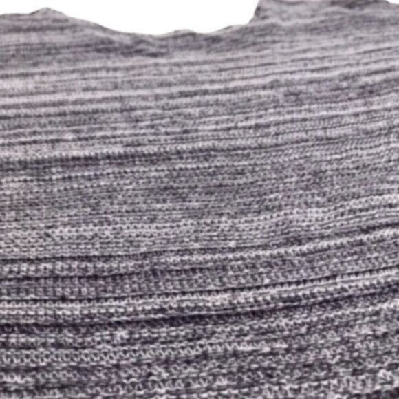 ANN Taylor Loft Gray three-quarter length sleeve shirt top V-back NWT Size Small - Picture 6 of 7